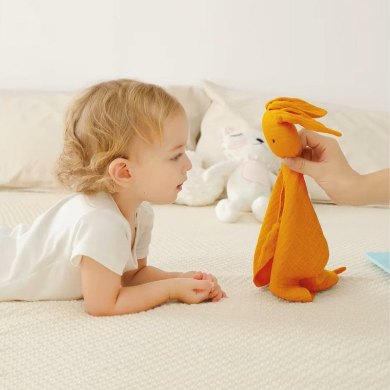 doudou lapin jaune en mousseline