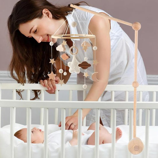 Mobile bebe maman bébé sourit