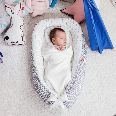 Cocon bébé vs lit classique : lequel choisir ?