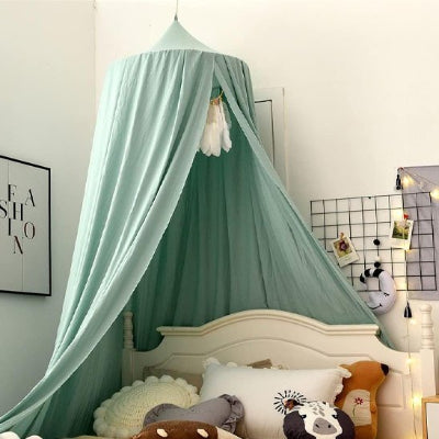 Ciel de lit bébé fille