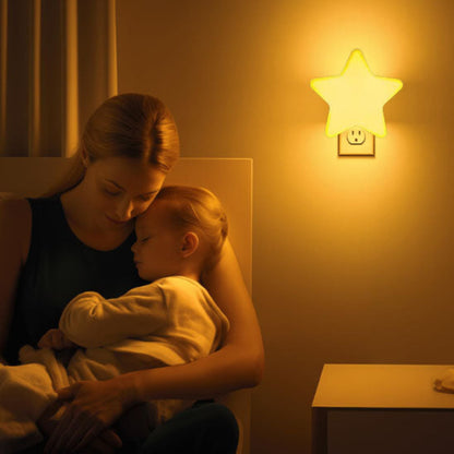Veilleuse Murale Étoile, pour une maman qui berce son bébé