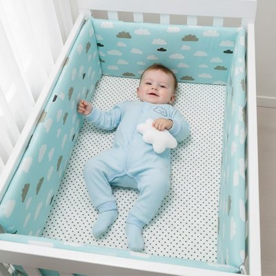 Tour de lit bébé 