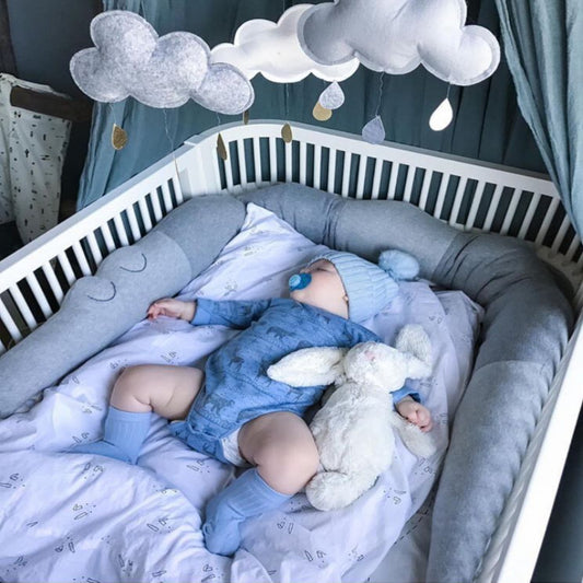 tour de lit bébé crocodile gris